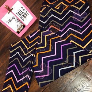 NWT T&C LuLaRoe Disney Face Leggings Chevron